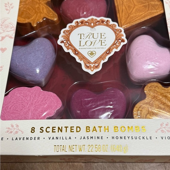 Netflix Bridgerton Lot Teapot Set, Bath Bombs, Make-up Sponges All Brand New - Picture 12 of 15